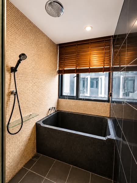 Siamese Gioia, Bangkok, Sukhumvit 31 Road, Khlong Tan Nua, Watthana, Bangkok, 2 Bedrooms, 70 sqm, Condo For Rent, by Thananthorn Wongvarnkaseam, 500463839 - DDproperty.com