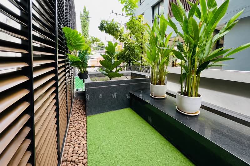 Circle Rein Sukhumvit 12, Bangkok, 20 Soi Sukhumvit 12 (Soi Sukjai), Sukhumvit Road, Khlong Toei, Bangkok, 1 Bedroom, 30 sqm, Condo For Sale, by มนัส กุลพันธ์ไพจิตร, 500463869 - DDproperty.com