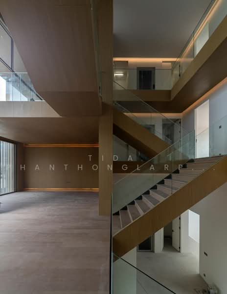 ขาย/ให้เช่า ออฟฟิศ รัชดา (Ratchada) 901 ตร.ม. 95.6 ตร.วา, Bangkok, Chan Kasem, Chatuchak, Bangkok, , 901 sqm, Office Space For Rent, by Tida phanthonglarptawee, 500463874 - DDproperty.com