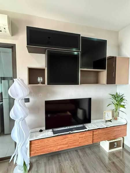 Urbano Rajavithi, Bangkok, Rajavithi Road, Bang Phlat, Bangkok, 1 Bedroom, 30 sqm, Condo For Rent, by Holtop Property, 500463917 - DDproperty.com