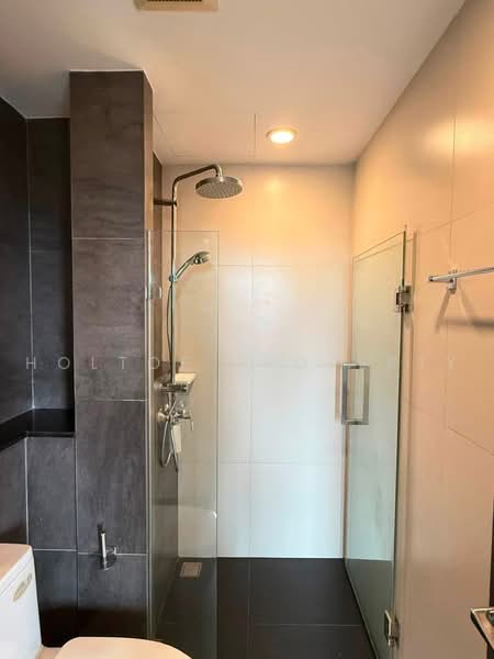Urbano Rajavithi, Bangkok, Rajavithi Road, Bang Phlat, Bangkok, 1 Bedroom, 30 sqm, Condo For Rent, by Holtop Property, 500463917 - DDproperty.com
