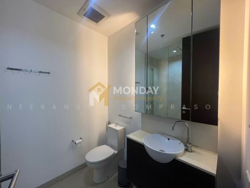 The Lofts Yennakart, Bangkok, 366 ์Soi Nang Linchi Yenakat Road, Chong Nonsi, Yan Nawa, Bangkok, 2 Bedrooms, 68 sqm, Condo For Sale, by Neeranuch Somprasong, 500463924 - DDproperty.com