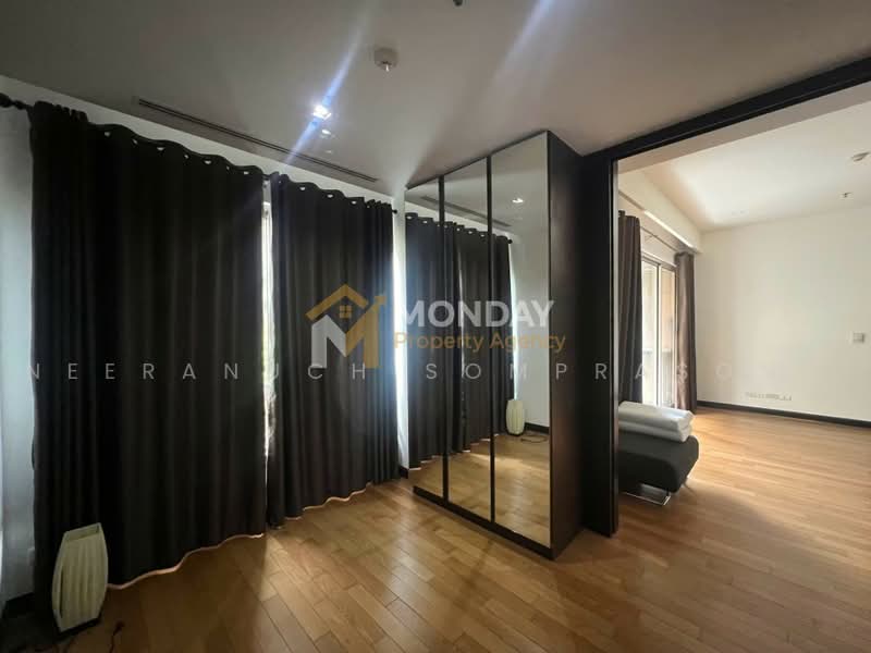 The Lofts Yennakart, Bangkok, 366 ์Soi Nang Linchi Yenakat Road, Chong Nonsi, Yan Nawa, Bangkok, 2 Bedrooms, 68 sqm, Condo For Sale, by Neeranuch Somprasong, 500463924 - DDproperty.com