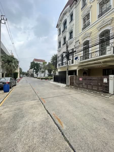 Baan Klang Muang Monte-Carlo, Bangkok, Moobaan Klang Muang Monte-Carlo Road, Ratchavipha, Lat Yao, Chatuchak, Bangkok, 5 Bedrooms, 220 sqm, Townhouse For Sale, by ศุภวัฒน์ ไชยสาร, 500463935 - DDproperty.com