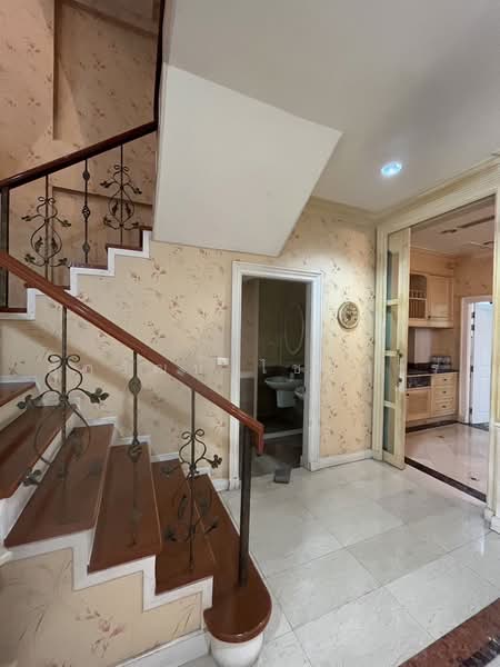 Baan Klang Muang Monte-Carlo, Bangkok, Moobaan Klang Muang Monte-Carlo Road, Ratchavipha, Lat Yao, Chatuchak, Bangkok, 5 Bedrooms, 220 sqm, Townhouse For Sale, by ศุภวัฒน์ ไชยสาร, 500463935 - DDproperty.com