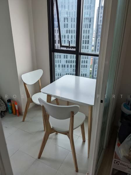 The Base Rama 9-Ramkhamhaeng, Bangkok, 3 Ramkhamhaeng Road, Hua Mak, Bang Kapi, Bangkok, 1 Bedroom, 30 sqm, Condo For Rent, by Rosesirin Expert, 500463956 - DDproperty.com