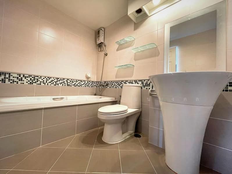 The Waterford Sukhumvit 50, Bangkok, 890 Soi Sukhumvit 50, Phra Kanong, Khlong Toei, Bangkok, 3 Bedrooms, 66 sqm, Condo For Rent, by ไพลิน เลิศวัฒนมงคล, 500463972 - DDproperty.com