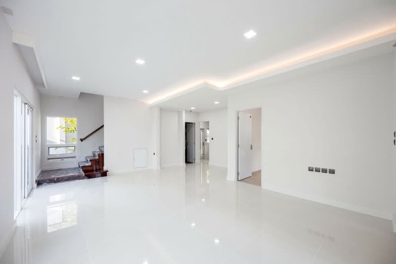Mantana Ratchaphruek-Maha Chesadabodindranusorn Bridge, Nonthaburi, Nonthaburi 1 Road, Bang Krang, Muang Nonthaburi, Nonthaburi, 4 Bedrooms, 200 sqm, Single Detached House For Sale, by พเนตร มหามิตรานนท์, 500463973 - DDproperty.com