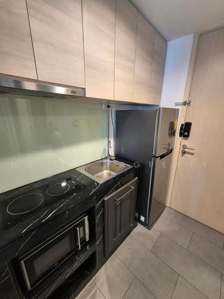 Siamese Ratchakru, Bangkok, 48 Phahonyothin Rd, Samsen Nai, Phaya Thai, Bangkok, 1 Bedroom, 34 sqm, Condo For Rent, by Holtop Property, 500463974 - DDproperty.com