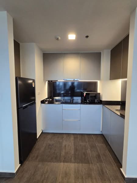 The Lofts Ekkamai, Bangkok, 1415 Sukhumvit Road, Phra Kanong Nua, Watthana, Bangkok, 2 Bedrooms, 90 sqm, Condo For Rent, by Agentbkk, 500464034 - DDproperty.com