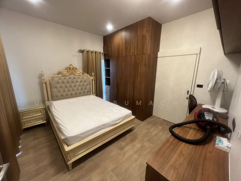 Burasiri Krungthep Kreetha, Bangkok, 95 Soi Pracha Ruam Chai, Hua Mak, Bang Kapi, Bangkok, 4 Bedrooms, 350 sqm, Single Detached House For Sale, by Usuma Usumachat, 500464035 - DDproperty.com