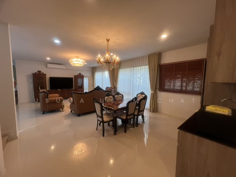Burasiri Krungthep Kreetha, Bangkok, 95 Soi Pracha Ruam Chai, Hua Mak, Bang Kapi, Bangkok, 4 Bedrooms, 350 sqm, Single Detached House For Sale, by Usuma Usumachat, 500464048 - DDproperty.com