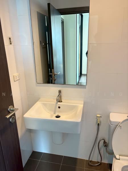 The Base Park East Sukhumvit 77, Bangkok, 99 Soi Pridi Banomyong 2, Phra Kanong Nua, Watthana, Bangkok, 1 Bedroom, 30 sqm, Condo For Rent, by Nanthana SaeTing, 500464059 - DDproperty.com