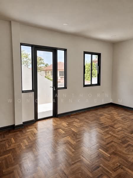 Ladawan Srinakarin, Samut Prakan, Srinakarin Road, Bang Kaeo, Bang Plee, Samut Prakan, 3 Bedrooms, 197 sqm, Single Detached House For Sale, by Thananthorn Wongvarnkaseam, 500464069 - DDproperty.com