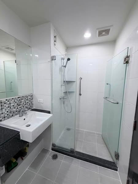 Diamond Sukhumvit, Bangkok, 1558 Sukhumvit Road, Phra Kanong, Khlong Toei, Bangkok, 1 Bedroom, 26 sqm, Condo For Rent, by Rattanaporn Khamlit, 500464096 - DDproperty.com