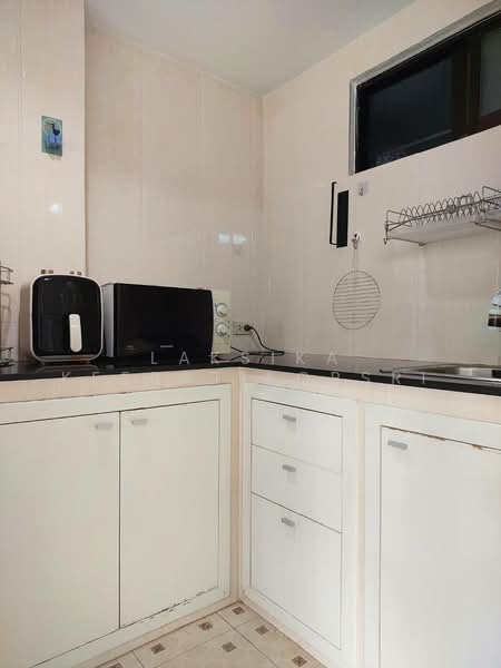 Lumpini Place Suanplu-Sathorn, Bangkok, 435-112 Suan Plu, Thung Maha Mek, Sathon, Bangkok, 1 Bedroom, 30 sqm, Condo For Rent, by Laksika Keeratikorsri, 500464113 - DDproperty.com