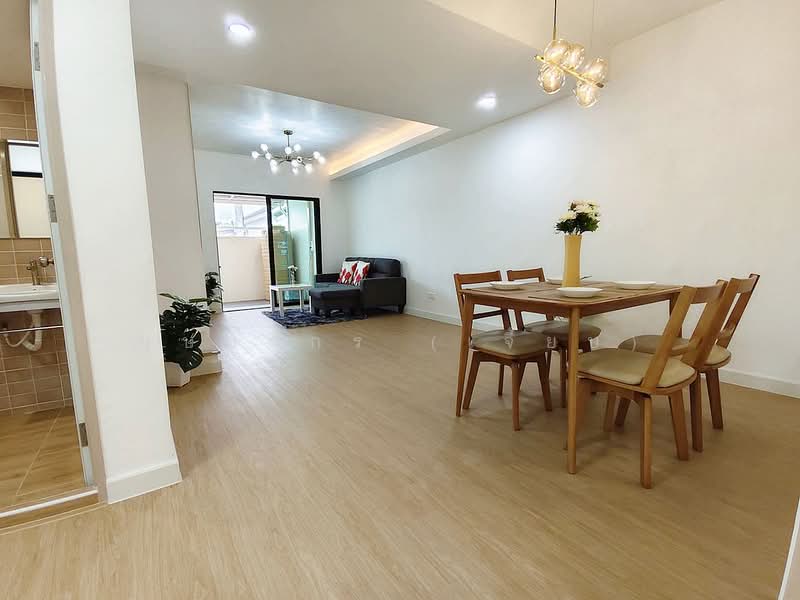 บ้านสวย หน้าบ้านโล่ง จอดรถสบาย ๆ หมู่บ้านพฤกษา 76 บางใหญ่ ตลาดพระปิ่น 3 ใกล้เซ็นทรัล เวสเกต, Nonthaburi, กาญจนาภิเษก, Bang Yai, Bang Yai, Nonthaburi, 3 Bedrooms, 110 sqm, Townhouse For Sale, by บุษบากร (เจี๊ยบ), 500464119 - DDproperty.com