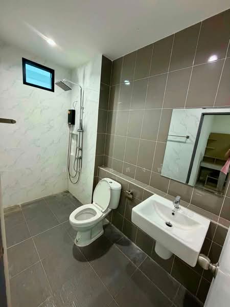 ให้เช่าบ้านเดี่ยว พร้อมอยู่ ใกล้นิคม WHA นิคมพัฒนา ระยอง, Rayong, Phananikhom, Nikhom Pattana, Rayong, 3 Bedrooms, 150 sqm, Single Detached House For Rent, by Dusit Saengfa, 500464146 - DDproperty.com