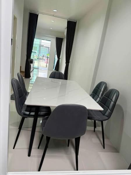 ให้เช่าทาวน์โฮมใหม่ ม.มิลาโน่ฮิลล์ มาบยางพร ระยอง, Rayong, Mapyangphon, Pluak Daeng, Rayong, 3 Bedrooms, 100 sqm, Townhouse For Rent, by Dusit Saengfa, 500464149 - DDproperty.com