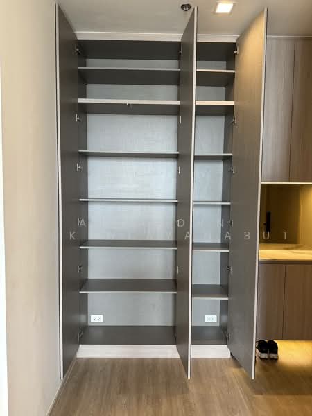 Noble State 39, Bangkok, 35 Soi Sukhumvit 39, Khlong Tan Nua, Watthana, Bangkok, 2 Bedrooms, 60 sqm, Condo For Rent, by Anyaporn Srikanlayanabut, 500464165 - DDproperty.com