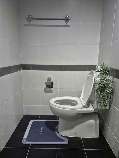 A Space Sukhumvit 77, Bangkok, 2345 Sukhumvit 77 Road, Suan Luang, Bangkok, Studio, 31 sqm, Condo For Rent, by Living Condo, 500464233 - DDproperty.com