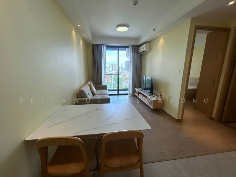 Regal Sathon-Naradhiwas, Bangkok, Naradhiwas Rajanagarindra Road, Thung Maha Mek, Sathon, Bangkok, 1 Bedroom, 35 sqm, Condo For Rent, by Settawut Leenavong, 500464234 - DDproperty.com