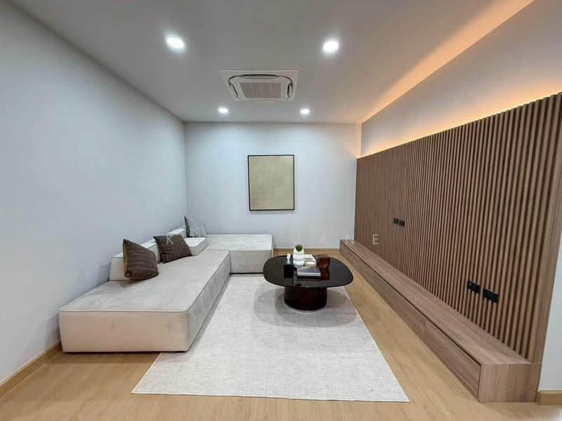 Preecha Ram 3 - Rat Phatthana, Bangkok, Saphan Sung, Bangkok, 4 Bedrooms, 453 sqm, Single Detached House For Sale, by Khun Jane, 500464249 - DDproperty.com