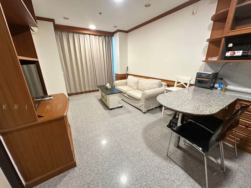 Sathorn House, Bangkok, Sathorn, Silom, Bang Rak, Bangkok, 2 Bedrooms, 50 sqm, Condo For Rent, by Kritaphak Khongmueang, 500464254 - DDproperty.com