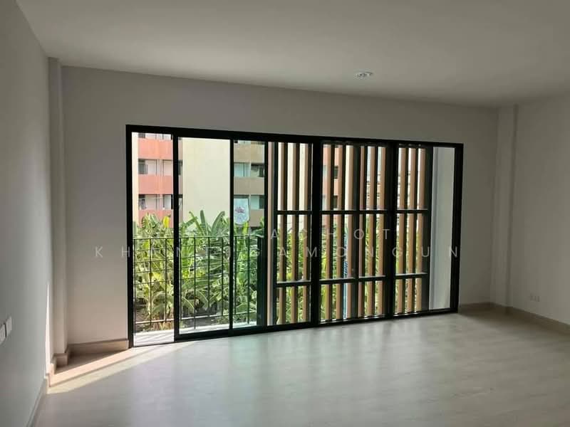 Deco @ Bearing, Bangkok, Soi Sukhumvit 70/5, Sukhumvit Road, Bang Na, Bangkok, 2 Bedrooms, 200 sqm, Townhouse For Sale, by Thanachot Khantigamongun, 500464260 - DDproperty.com