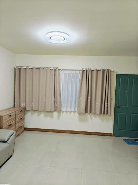Renovated 3BR Townhouse Near Rama IX Park with Tenant and 5% ROI for Sale, Bangkok, Prawet, Bangkok, 3 Bedrooms, 135 sqm, Townhouse For Sale, by Fazwaz (Thailand) Co., Ltd., 500464272 - DDproperty.com