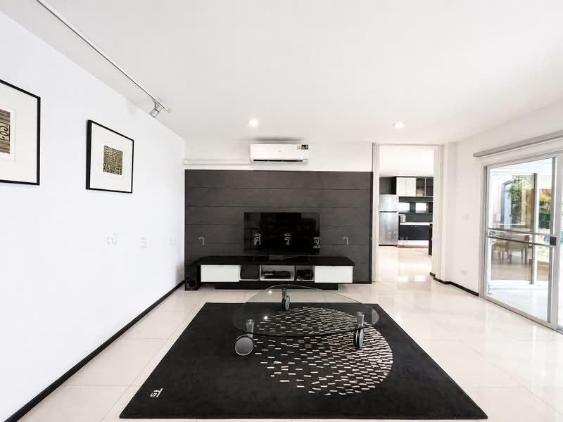 Noble Tara Pattanakarn, Bangkok, 2046 Pattanakarn Road, Suan Luang, Bangkok, 3 Bedrooms, 400 sqm, Single Detached House For Sale, by ณัฐยา ศิริฐานนท์, 500464283 - DDproperty.com