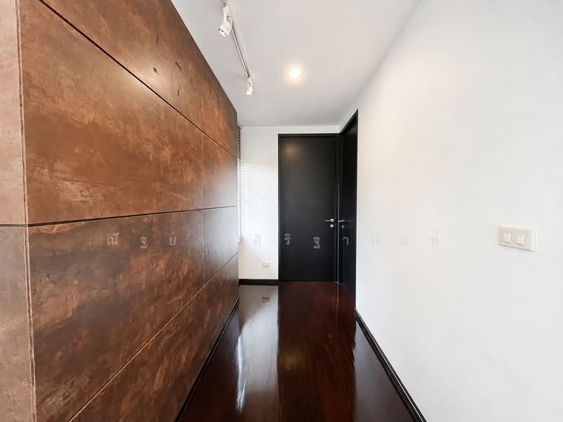 Noble Tara Pattanakarn, Bangkok, 2046 Pattanakarn Road, Suan Luang, Bangkok, 3 Bedrooms, 400 sqm, Single Detached House For Sale, by ณัฐยา ศิริฐานนท์, 500464283 - DDproperty.com