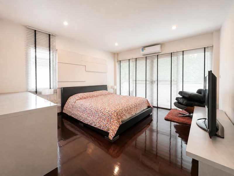 Noble Tara Pattanakarn, Bangkok, 2046 Pattanakarn Road, Suan Luang, Bangkok, 3 Bedrooms, 400 sqm, Single Detached House For Sale, by ณัฐยา ศิริฐานนท์, 500464283 - DDproperty.com