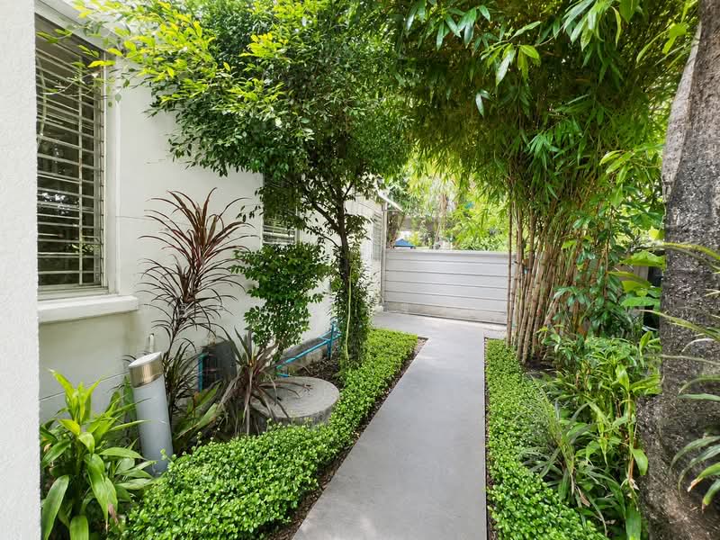 Noble Tara Pattanakarn, Bangkok, 2046 Pattanakarn Road, Suan Luang, Bangkok, 3 Bedrooms, 400 sqm, Single Detached House For Sale, by ณัฐยา ศิริฐานนท์, 500464283 - DDproperty.com