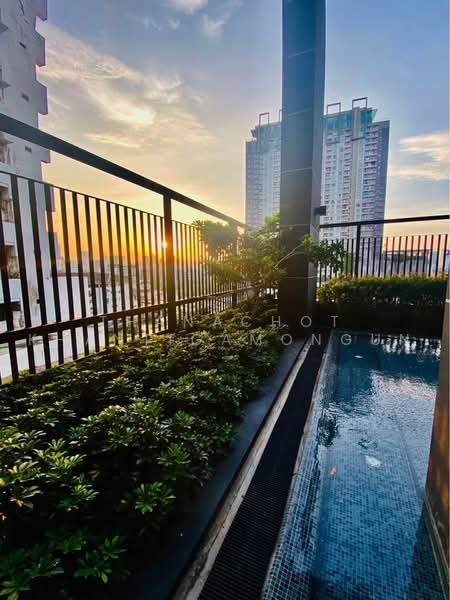 The Capital Ekamai-Thonglor, Bangkok, 2898 New Petchaburi Rd, Bang Kapi, Huai Khwang, Bangkok, 2 Bedrooms, 54 sqm, Condo For Sale, by Thanachot Khantigamongun, 500464286 - DDproperty.com