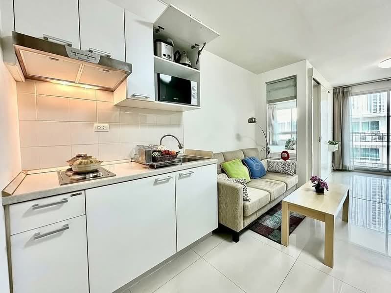 The Clover Thonglor Residence, Bangkok, Soi Sukhumvit 55, Khlong Tan Nua, Watthana, Bangkok, 1 Bedroom, 45 sqm, Condo For Rent, by Kritaphak Khongmueang, 500464292 - DDproperty.com