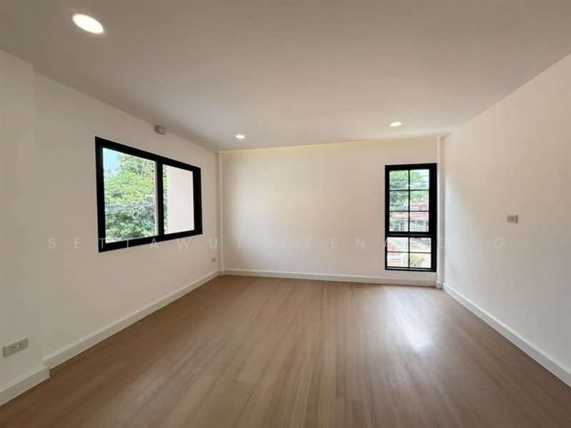 undefined, Bangkok, Wong Sawang, Bang Sue, Bangkok, 4 Bedrooms, 152 sqm, Townhouse For Sale, by Settawut Leenavong, 500464379 - DDproperty.com