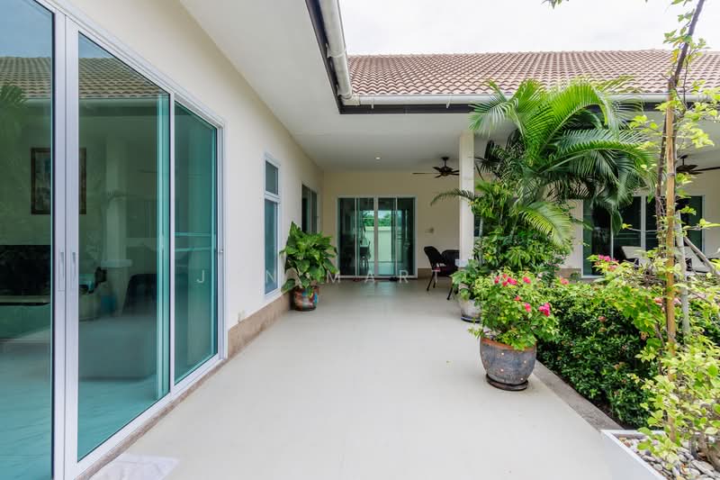 Palm Garden, Prachuap Khiri Khan, Hua Hin, Prachuap Khiri Khan, 3 Bedrooms, 180 sqm, Villa For Sale, by Jon Martin, 500464406 - DDproperty.com