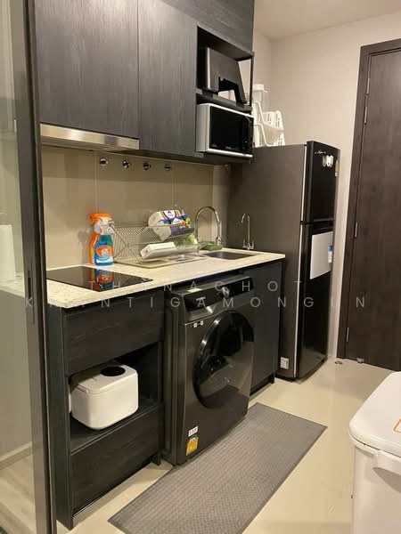 XT Huaikhwang, Bangkok, 244 Ratchadaphisek Road, Huai Khwang, Bangkok, 1 Bedroom, 30 sqm, Condo For Rent, by Thanachot Khantigamongun, 500464417 - DDproperty.com