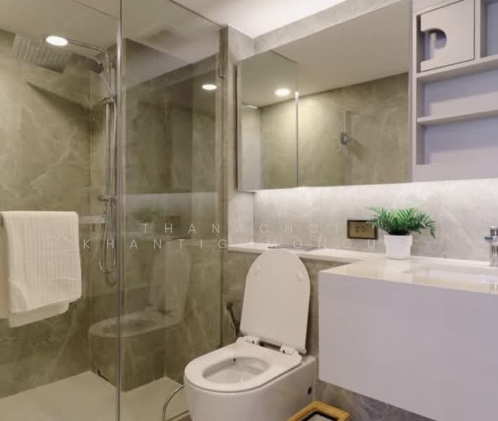 SOHO Bangkok Ratchada, Bangkok, 74 Pracha Rat Bamphen Rd, Huai Khwang, Bangkok, 2 Bedrooms, 48 sqm, Condo For Rent, by Thanachot Khantigamongun, 500464430 - DDproperty.com