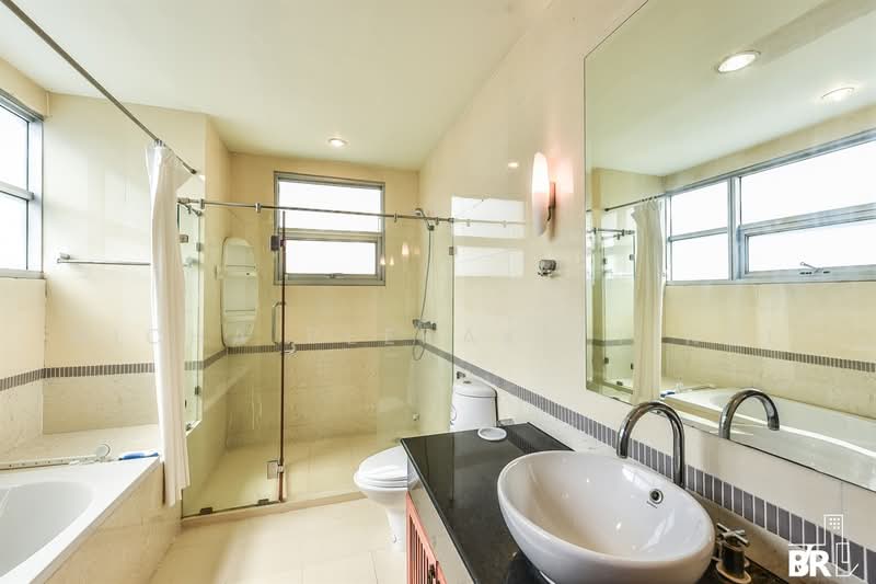 Baan Klang Krung Siam-Pathumwan, Bangkok, Petchburi Road, Thanon Phetchaburi, Ratchathewi, Bangkok, 2 Bedrooms, 98 sqm, Condo For Rent, by Nicha Peerakittikul, 500464434 - DDproperty.com