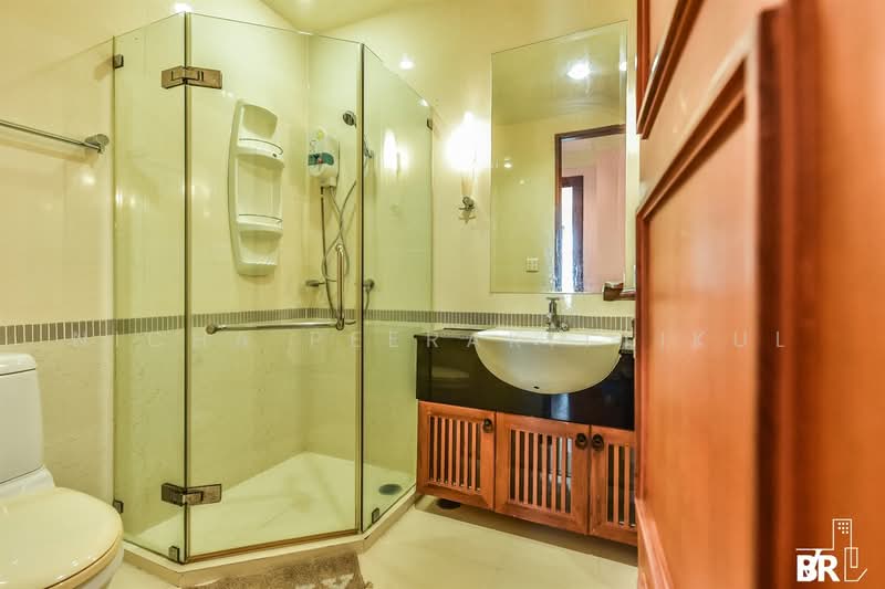 Baan Klang Krung Siam-Pathumwan, Bangkok, Petchburi Road, Thanon Phetchaburi, Ratchathewi, Bangkok, 2 Bedrooms, 98 sqm, Condo For Rent, by Nicha Peerakittikul, 500464434 - DDproperty.com