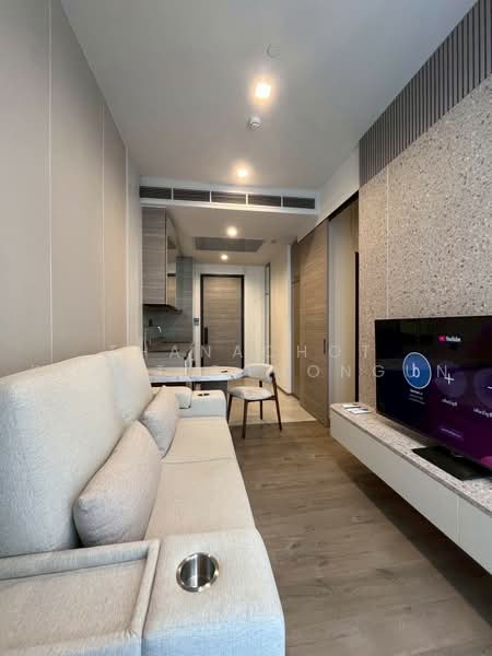 The Crest Park Residences, Bangkok, 1198 Phahonyothin Road, Jom Phon, Chatuchak, Bangkok, 1 Bedroom, 35 sqm, Condo For Sale, by Thanachot Khantigamongun, 500464489 - DDproperty.com