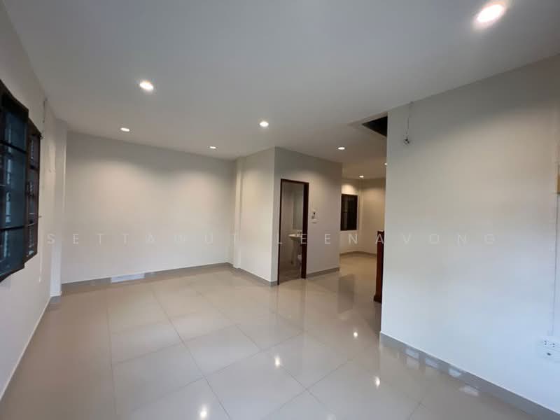 undefined, Bangkok, Sai Mai, Bangkok, 3 Bedrooms, 220 sqm, Single Detached House For Sale, by Settawut Leenavong, 500464493 - DDproperty.com