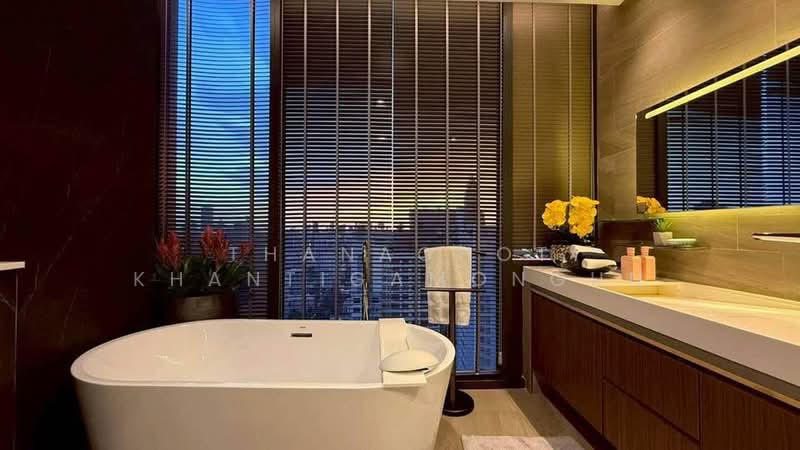 The Esse at Singha Complex, Bangkok, 1788 New Petchaburi Rd, Khlongtoei Nua, Watthana, Bangkok, 4 Bedrooms, 300 sqm, Condo For Sale, by Thanachot Khantigamongun, 500464516 - DDproperty.com