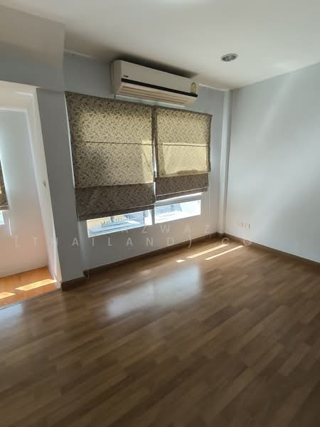 Baan Klang Muang Suksawat-Rama 3, Bangkok, Pracha Uthit 60 Alley, Thung Khru, Bangkok, 3 Bedrooms, 180 sqm, Townhouse For Sale, by Fazwaz (Thailand) Co., Ltd., 500464543 - DDproperty.com