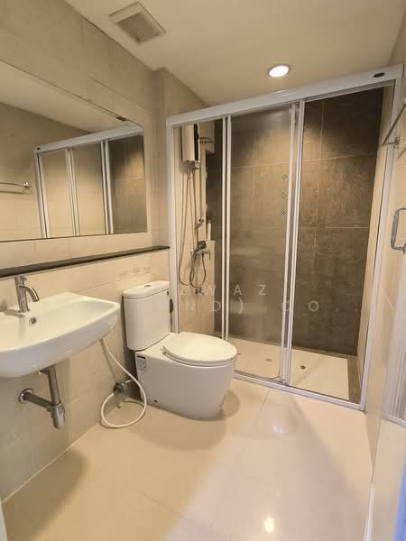 Baan Klang Muang Suksawat-Rama 3, Bangkok, Pracha Uthit 60 Alley, Thung Khru, Bangkok, 3 Bedrooms, 180 sqm, Townhouse For Sale, by Fazwaz (Thailand) Co., Ltd., 500464543 - DDproperty.com