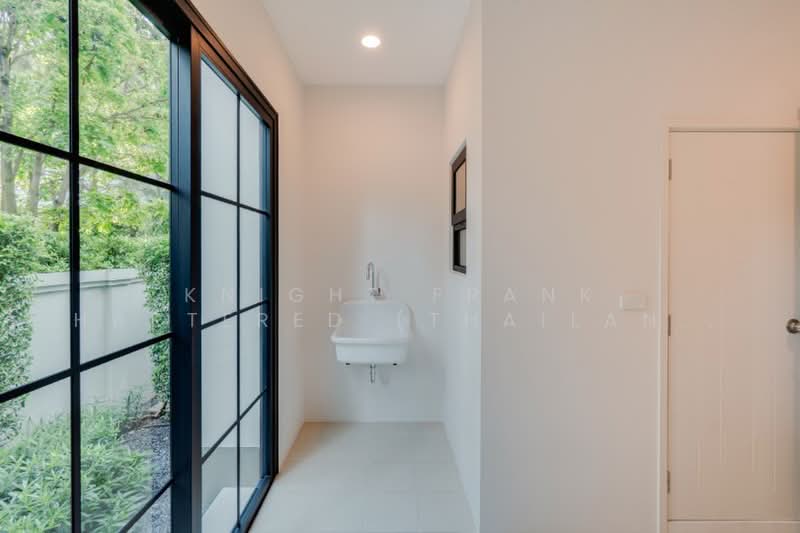 Narinsiri Krungthep Kreetha, Bangkok, Saphan Sung, Bangkok, 5 Bedrooms, 239 sqm, Single Detached House For Sale, by Knight Frank Chartered (Thailand) Co.,Ltd, 500464544 - DDproperty.com