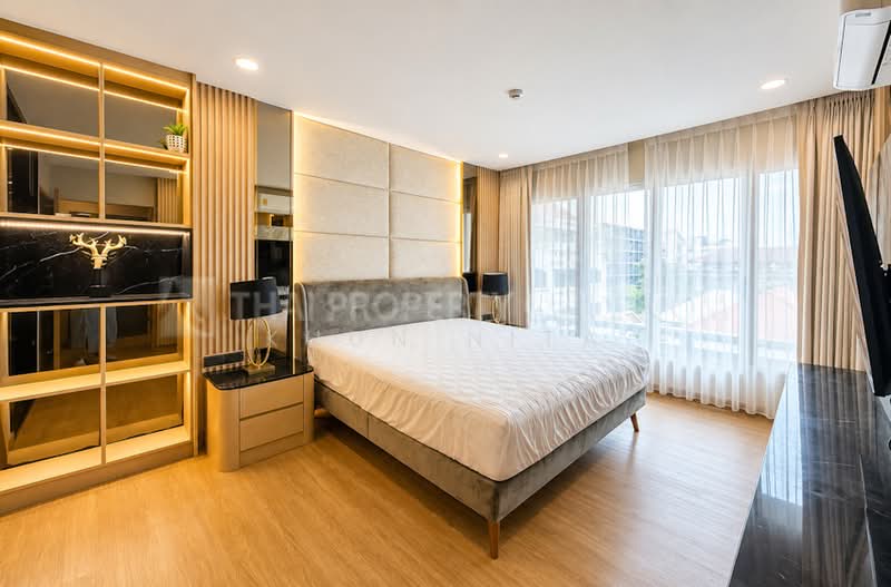 Navin Court, Bangkok, 63 Soi Ruamrudee 3, Lumphini, Pathum Wan, Bangkok, 3 Bedrooms, 171 sqm, Condo For Rent, by Khun Nita, 500464555 - DDproperty.com
