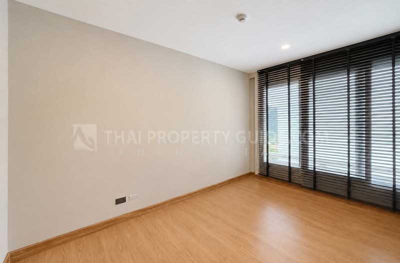 Navin Court, Bangkok, 63 Soi Ruamrudee 3, Lumphini, Pathum Wan, Bangkok, 3 Bedrooms, 171 sqm, Condo For Rent, by Khun Nita, 500464555 - DDproperty.com